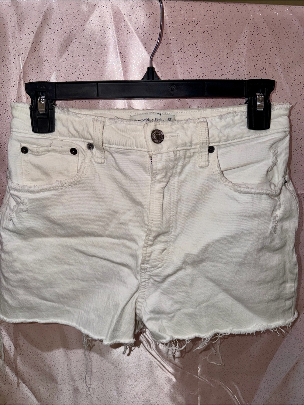 Abercrombie & Fitch Cream Distressed Frayed Hem Denim Shorts see description